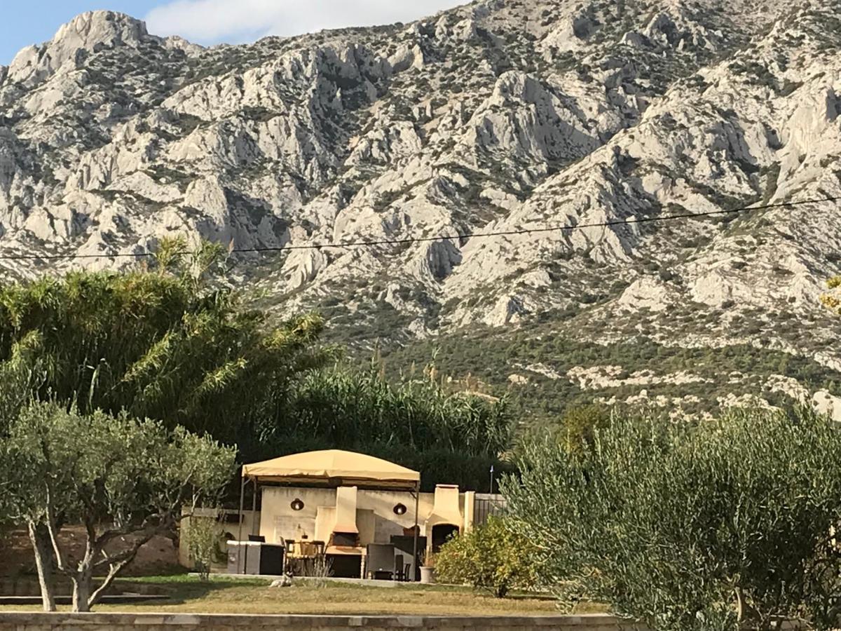 Studio Au Pied De La Ste Victoire Puyloubier 外观 照片